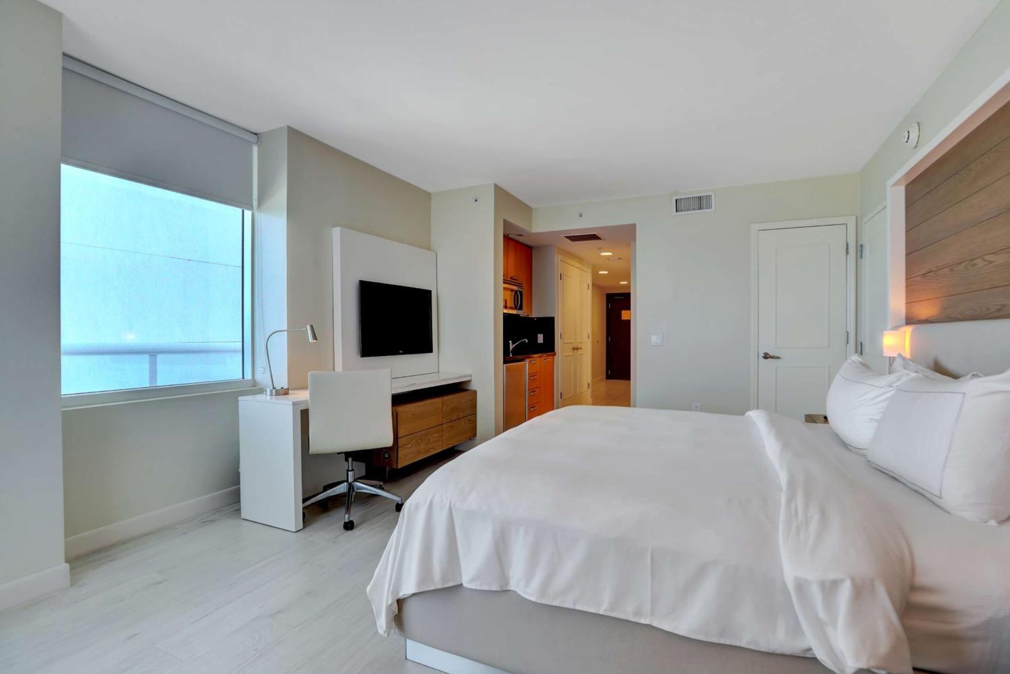 Hilton Fort Lauderdale Beach Resort Экстерьер фото